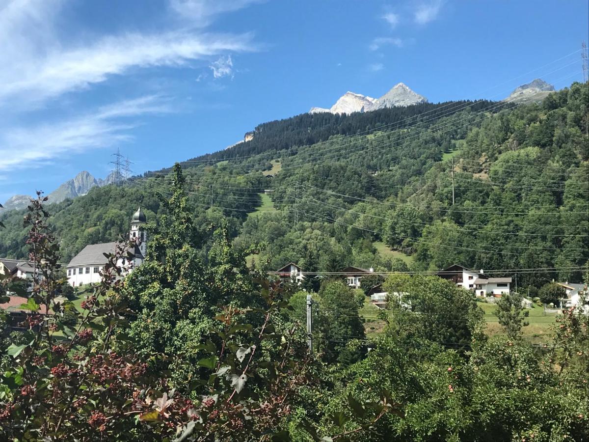 Ustria Crusch Alva Bed & Breakfast Tavanasa Exterior foto