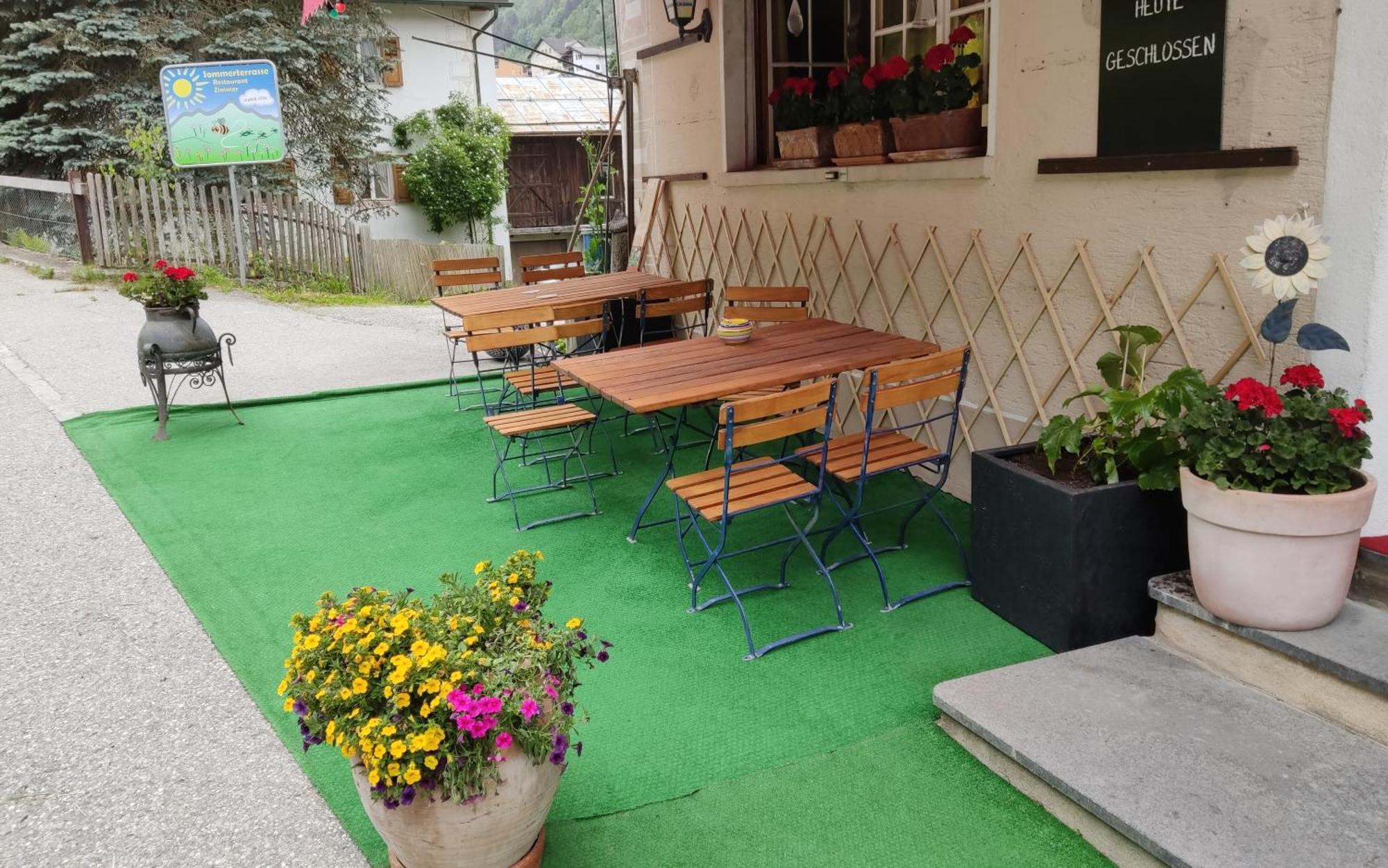 Ustria Crusch Alva Bed & Breakfast Tavanasa Exterior foto