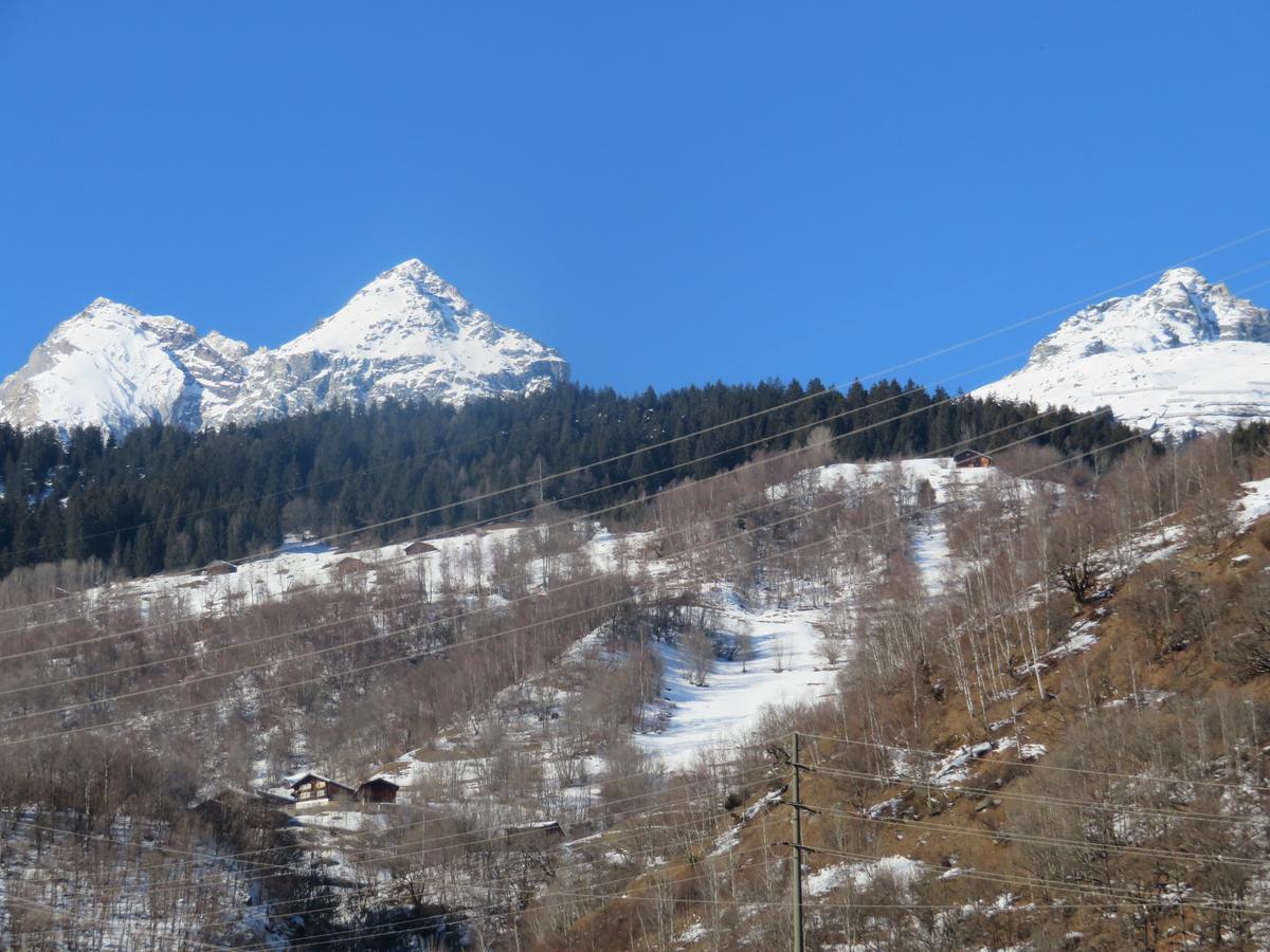 Ustria Crusch Alva Bed & Breakfast Tavanasa Exterior foto